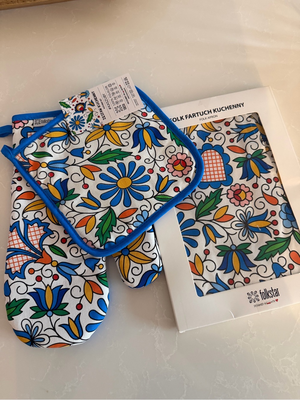 Folkstar Polish Folk Kitchen Set NWT Apron Oven Mitt Pot Holder 3-Piece